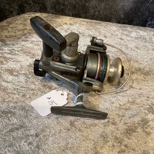 Vintage Daiwa A100RL Spinning Reel, Made in Korea